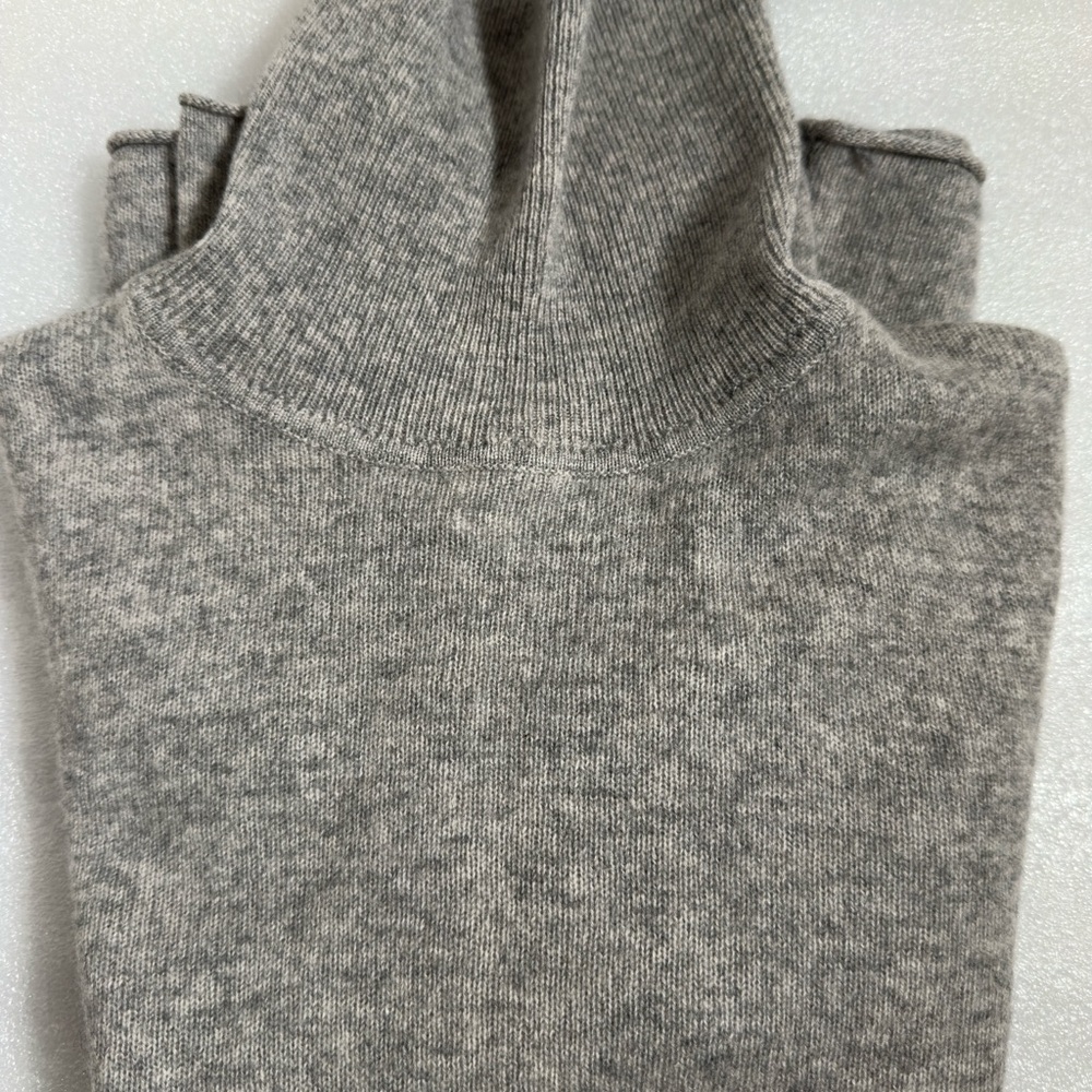 Magaschoni Heather Gray Turtleneck Sweater